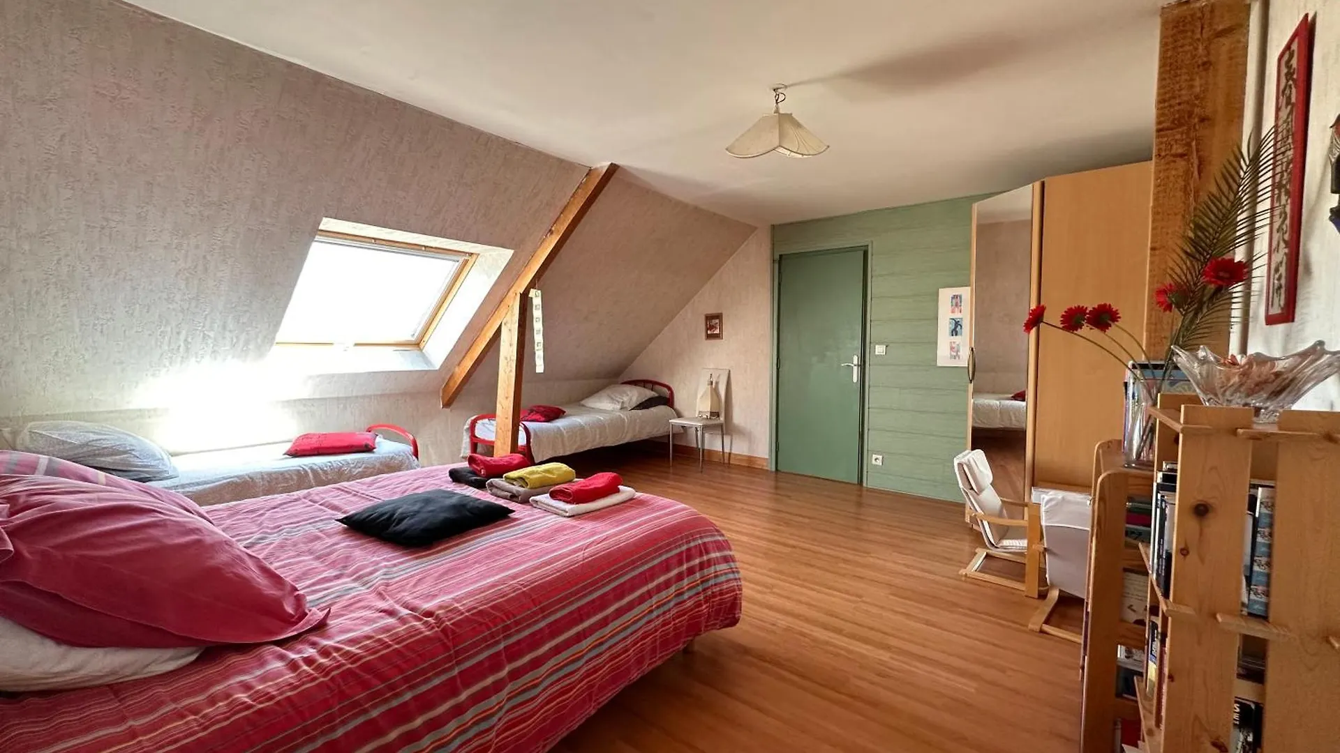 Holiday home Grande Maison Familiale Au Calme En Ville Saint-Brieuc